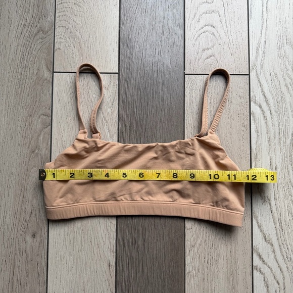 Skims Tan Bralette - Picture 4 of 5